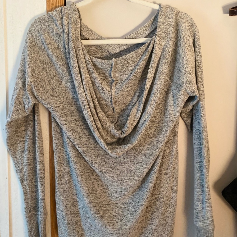 Grey pullover - Picture 2 of 2